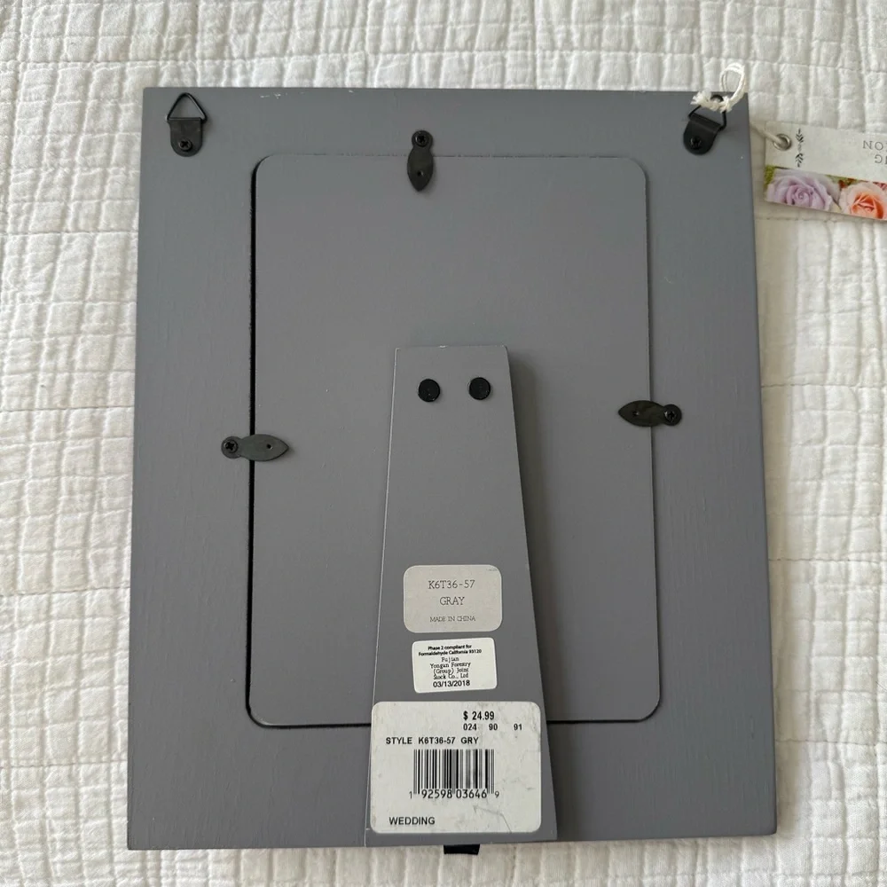 NWT 5x7 Wedding Couples Picture Frame